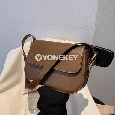 Retro zenanlar üçin kiçi egninden asylýan moda sumkasy