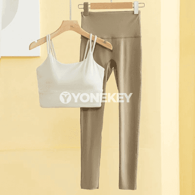 Aýallar üçin ýoga sport toplumy: bra we legins, 2 bölek