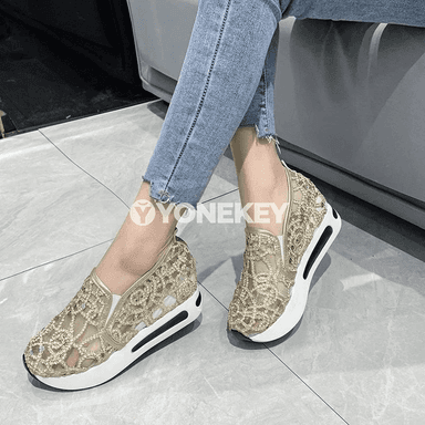 Zenanlar üçin dem alýan mesh platforma köwşi, ýeňil casual stil