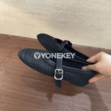 Zenanlar üçin dem alyjy, ýeňil ýazky tekiz sandallar — Mary Jane stili