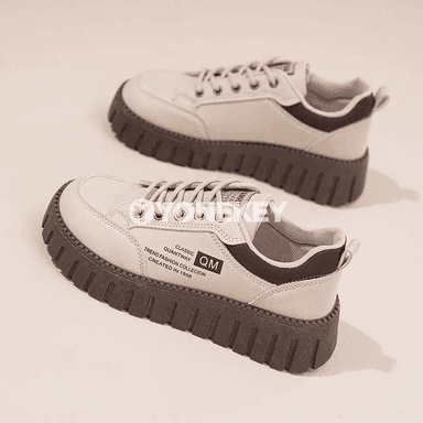 Aýal-gyzlar üçin deri platformaly gündelik sneakers köwüşler