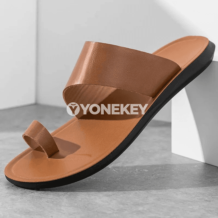 Erkekler üçin amatly deri şypbyklar, süýşmeýän tomus modeli