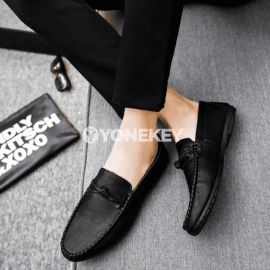 Erkekler üçin rahat mokasin köwüşler, gündelik slip-on model
