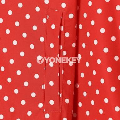 Zenanlar üçin ýeňil düwmejikli, ýokary ýakaly nokatly jaket