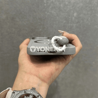 iPhone üçin magnitli kickstandly gorag gapagy
