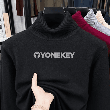 Erkekler üçin ýyly, ýumşak boýunly örme switer