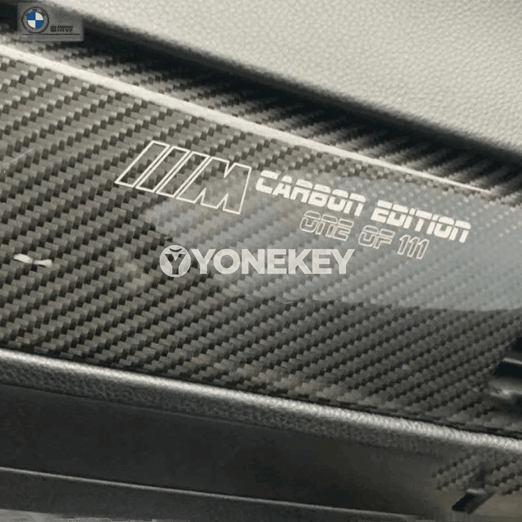 BMW M3 üçin 111 Limited Edition merkez panel stikeri