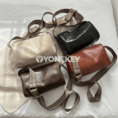Aýallar üçin vintage PU deri kiçi el sumkasy, boýun asylýan görnüş