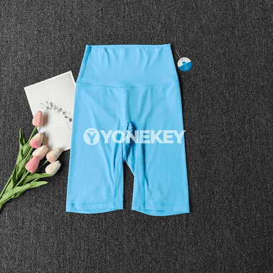 Aýallar üçin ýokary bili fitnes şortik — ýeňil, dem alýan, çalt gurýan