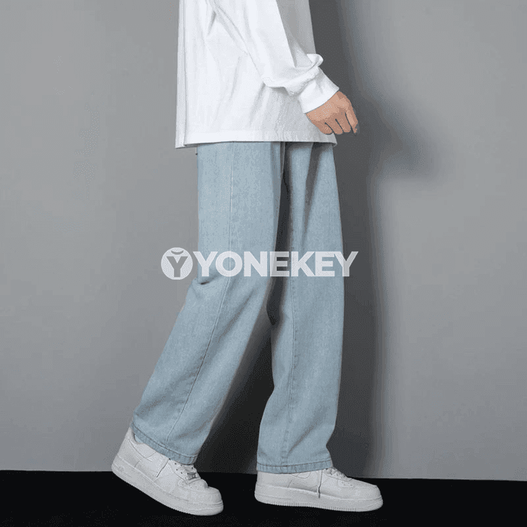 Erkekler üçin giň balakly klassiki denim jeans, gök we gara