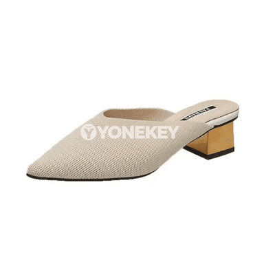 Zenanlar üçin dem alýan punkturly ýaz-tomus beýik däl sandal