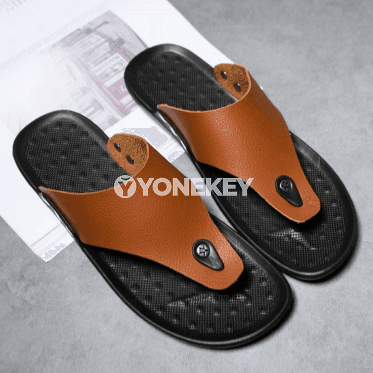 Erkekler üçin tomusky ýeňil, süýşmeýän köwüş-şypbyk