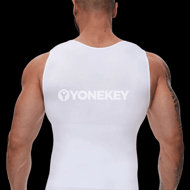 Erkekler üçin inçe görkeziji kompressiýa maýka, ýeňsiz shapewear