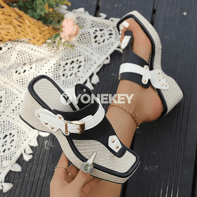 Aýal-gyzlar üçin platformaly tomus sandal şypbyklary