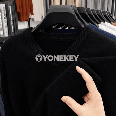 Erkekler üçin ýyly V boýun trikotaž köýnek, giň kesim