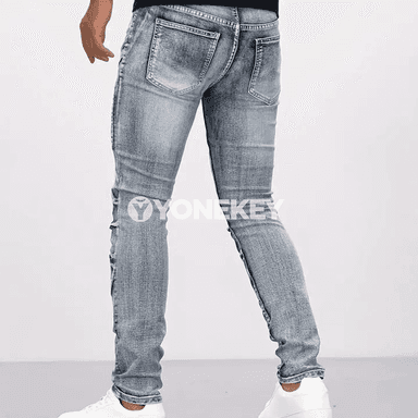 Erkekler üçin dar kesimli jeans balaklar, döwrebap denim stil