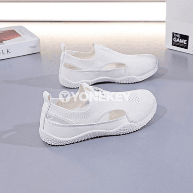 Zenanlar üçin ýeňil, dem alýan mesh platform krasowkalar