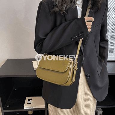 Retro zenanlar üçin kiçi egninden asylýan moda sumkasy