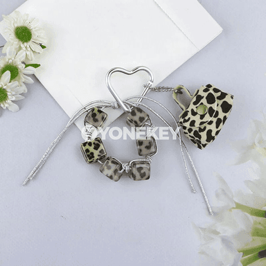 Retro leopard nagly nyşkly açarlik asylgysy, ýeňil sumka bezegi