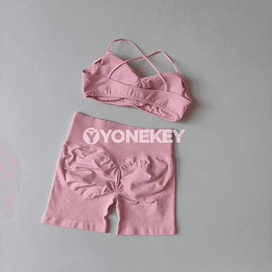 Zenanlar üçin ýokary belli ýoga toplumy, sport bra we şortikli set
