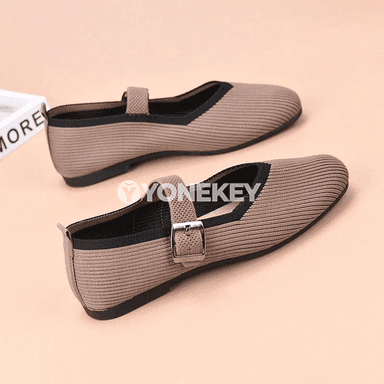 Zenanlar üçin ýeňil, dem alýan gündelik köwüşler, buckle strap
