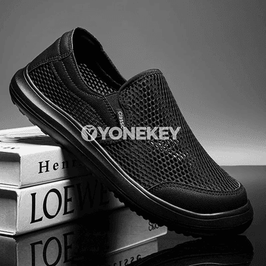 Erkekler üçin ýeňil dem alýan mesh köwüşler, gündelik rahat model