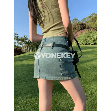 Zenanlar üçin ýokary belli dar kesim denim mini ýubka