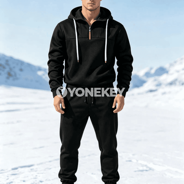 Erkekler üçin güýzki-gyşky iki bölek sport eşigi, kapýuşonly