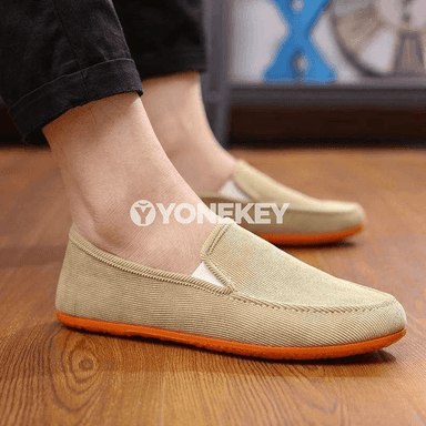 Erkekler üçin ýeňil, rahat slip-on krossowka aýakgaplar