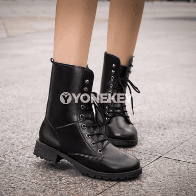 Zenanlar üçin gyş ädikleri, gündelik klassiki gara model