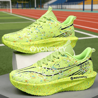 Erkekler üçin ýeňil dem alýan sport krossowkalary