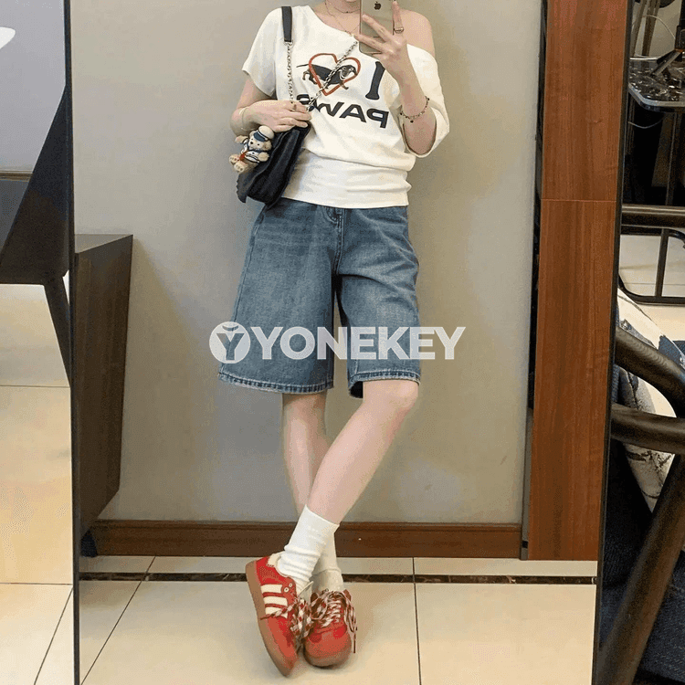 Zenanlar üçin ýokary billi denim şortik, gündelik rahat stil