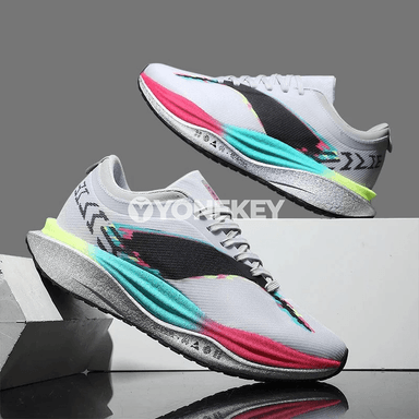 Erkekler üçin ýeňil, dem alýan ylgaw krossowkalary, size 34-44