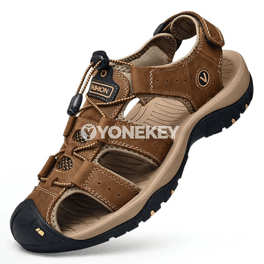 Erkekler üçin tomus sandal: hakyky deri, gündelik we amatly