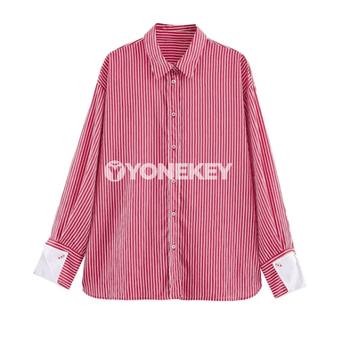 Zenanlar üçin giň göwüşli zolakly uzyn ýeňli köýnek-bluza