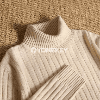 Erkekler üçin ýyly boýunguşly triko switer, rahat gündelik model