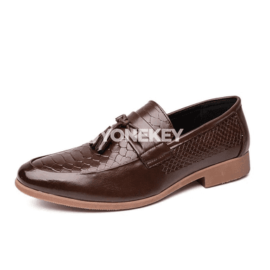 Erkekler üçin klassik loafer görnüşli resmi köwüşler