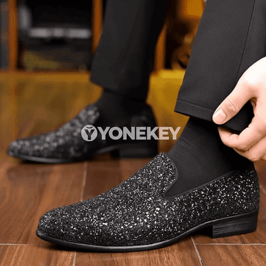Erkekler üçin altyn-kümüş bezegli loafer köwüşler