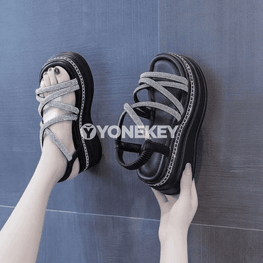 Aýal üçin platformaly roman sandal, açyk uçly, tomusky pes ökjeli