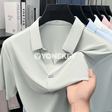 Erkekler üçin ýeňil, ütük soramaýan gysga ýeňli ofis köýnegi