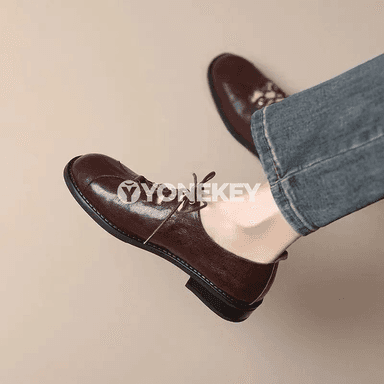 Retro açyk örme aýal köwüşleri