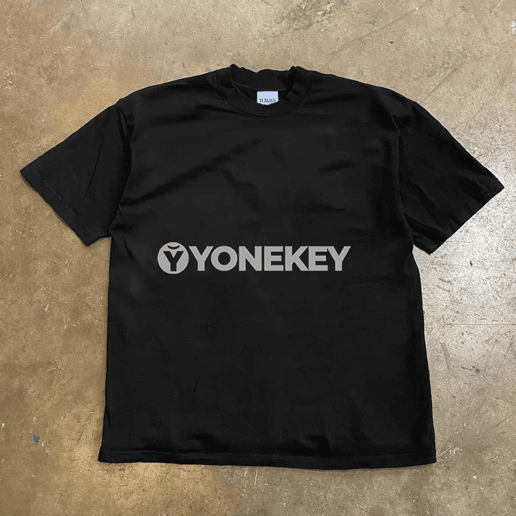 Erkekler üçin tomuslaýyn ýarym ýeňli pambyk futbolka, retro görnüş