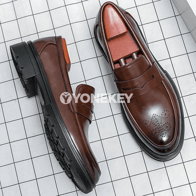 Erkekler üçin klassik brogues ofis aýakgaplary