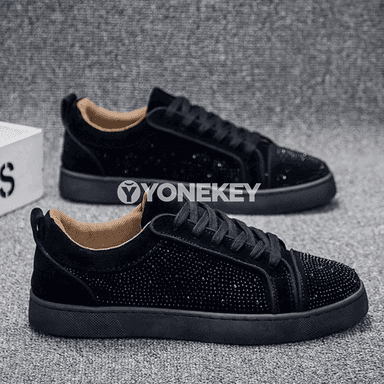 Erkekler üçin moda krossowkalar, ýumşak sole, ýelmezilmeýän