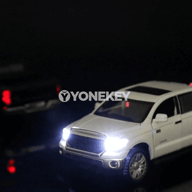 1:32 Toyota Tundra metal model awtoulagy, açylýan gapy, ses we ýagtylyk