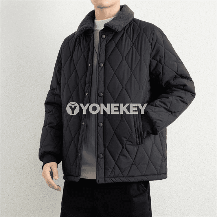 Erkekler üçin gyş ýyly pagta başly jaket, giň kesimli gündelik palto