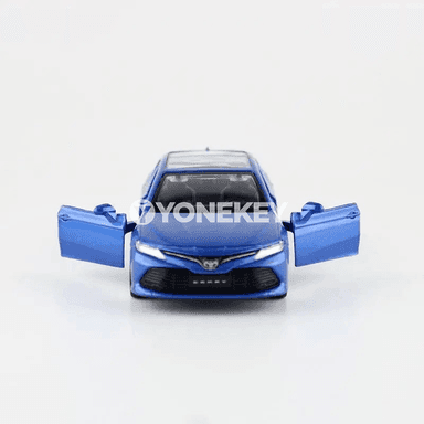 Toyota Camry 2017 metal model awtoulag 1:43, açylýan gapyly