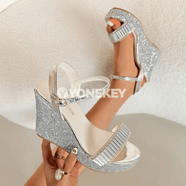 Aýal-gyzlar üçin seýkelli platformaly sandal, ýokary ökçeli