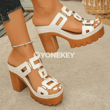 Zenanlar üçin uly ölçegli tomus lybasly sandal-köwüşler