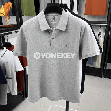 Erkekler üçin ýeňil, gysga ýeňli klassik polo köýnek